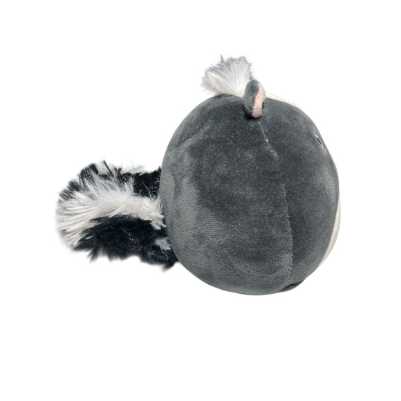 Squishmallows Selma The Black Skunk Valentine Squad 5” Plush Toy NWT 2022 - Picture 4 of 8